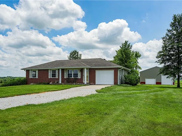 8409 NE 198th St, Trimble, MO 64492