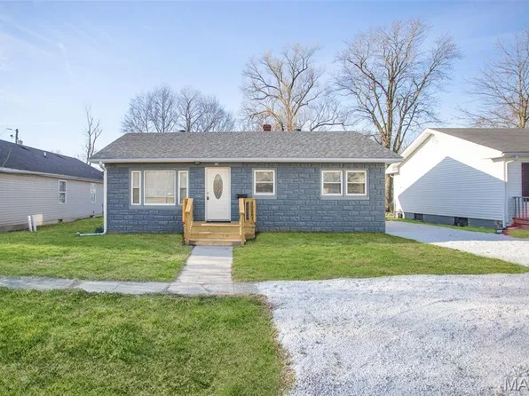 304 Dorothy St, Jerseyville, IL 62052
