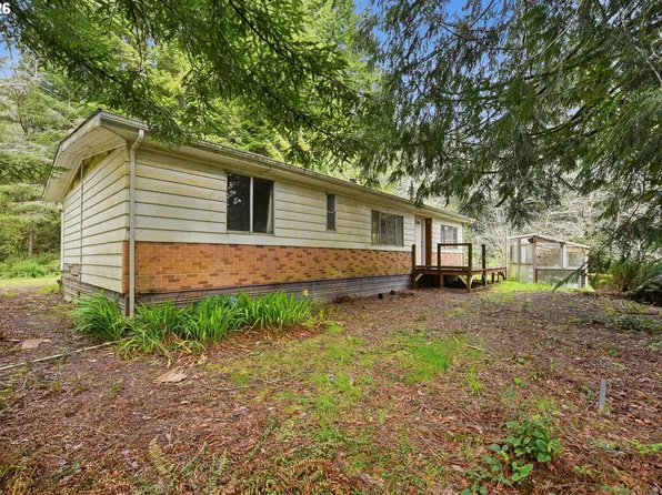 95007 N Way Ln, North Bend, OR 97459