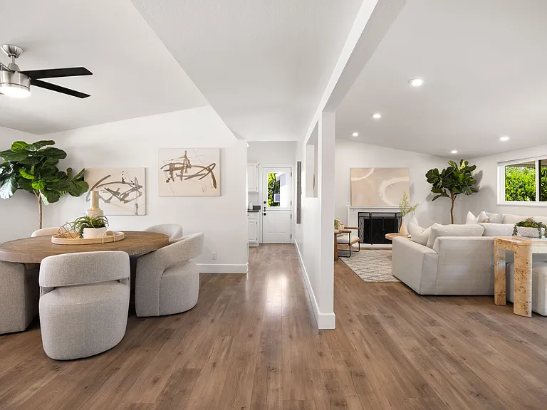 2362 Cornell Dr — Photo 8
