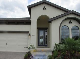 923 Sandpiper Way, Brandon, FL 33511