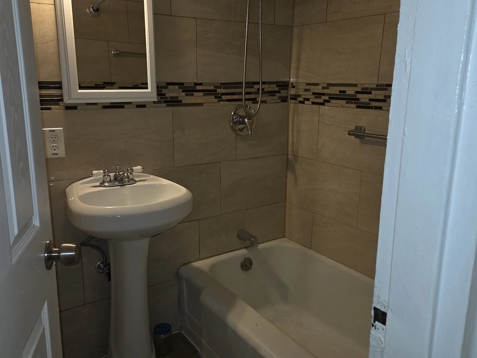 2 bed, 1428 sqft, $1,200 — Photo 3