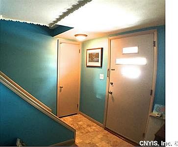 2nd image of 308 Gordon Pkwy