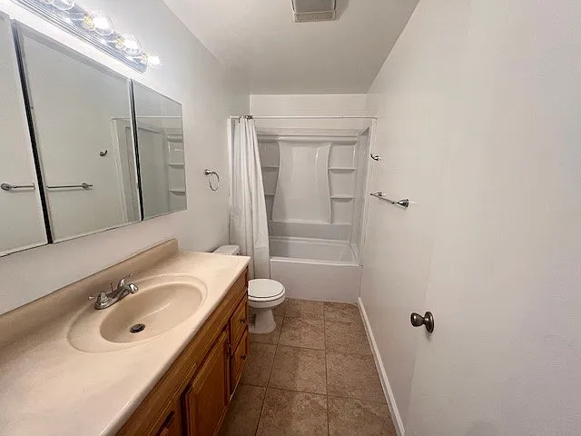 946 Kiely Blvd — Photo 4
