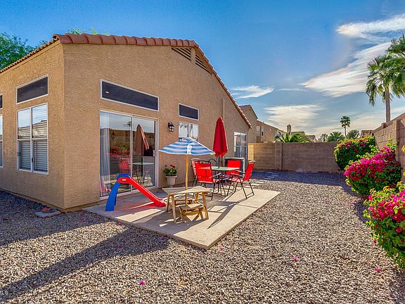 5th image of 5136 E Catalina Ave