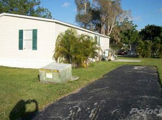 560 SW 133rd Ter, Davie, FL 33325