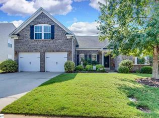 236 Raven Falls Ln, Simpsonville, SC 29681
