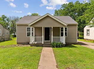 315 S Weenonah Ave, Claremore, OK 74017
