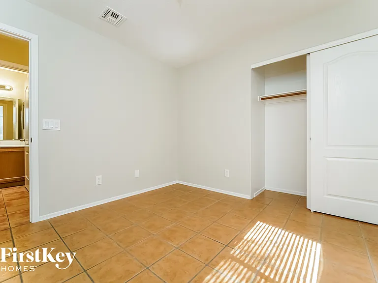 2530 W Cezanne Cir — Photo 12