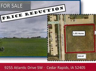 9255 Atlantic Dr SW, Cedar Rapids, IA 52404