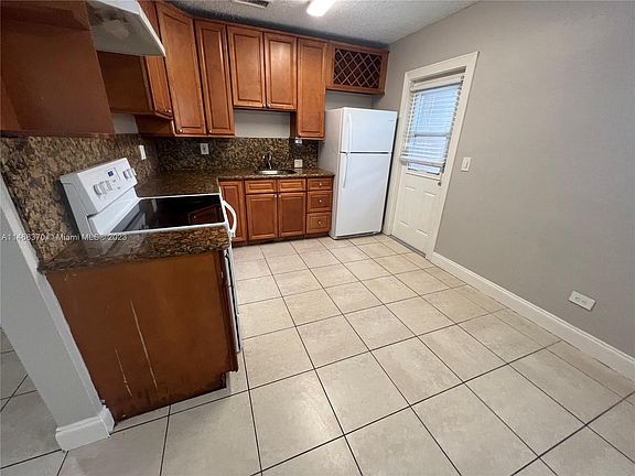 3rd image of 4531 NW 32nd Ct