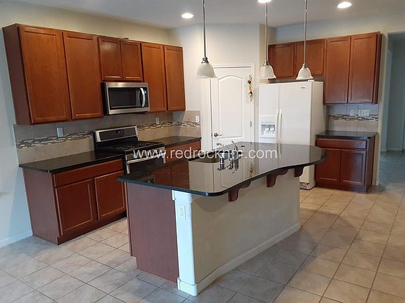 5th image of 9636 Andesite Dr NW