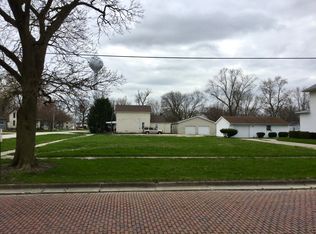 209 E Main St, Buckley, IL 60918