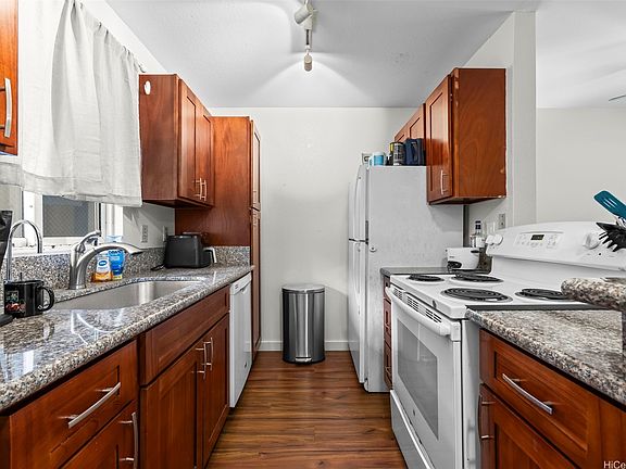 5th image of 95-528 Wikao St APT C104