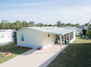 425 Royal Tern Dr, Barefoot Bay, FL 32976