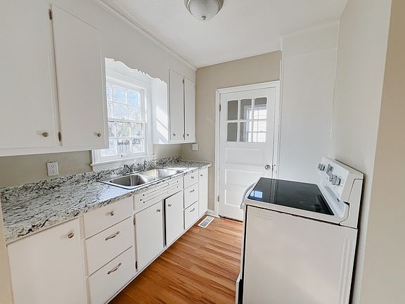 5th image of 635 N Battin Ave