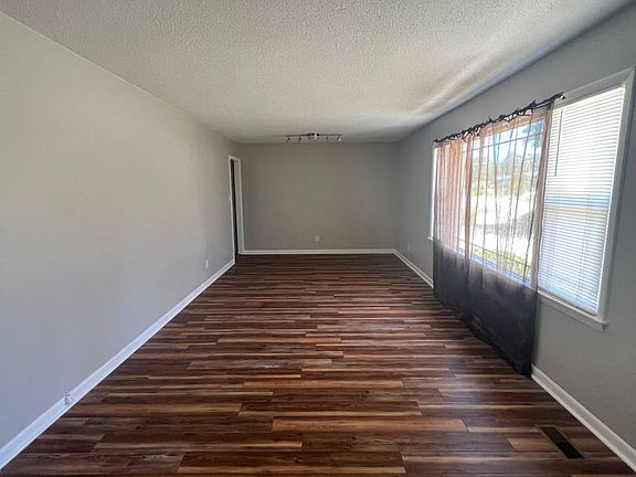 2nd image of 890 Bedrock Dr