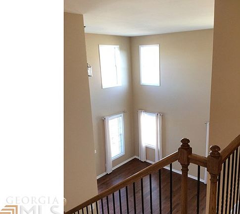 2nd image of 5205 Chattanooga Way