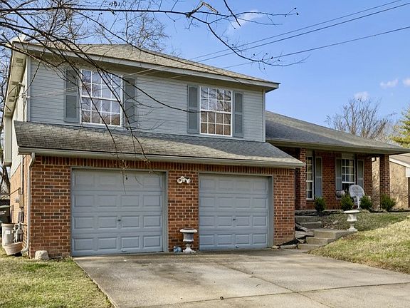 3rd image of 1717 Ridgemere Ct