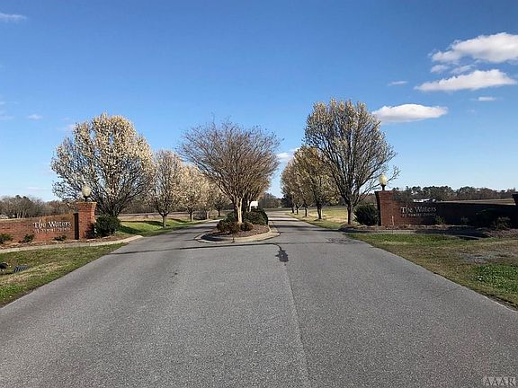 2nd image of 507 Pointe Vista Dr