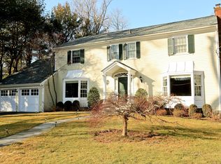 25 Ogden Rd, Scarsdale, NY 10583