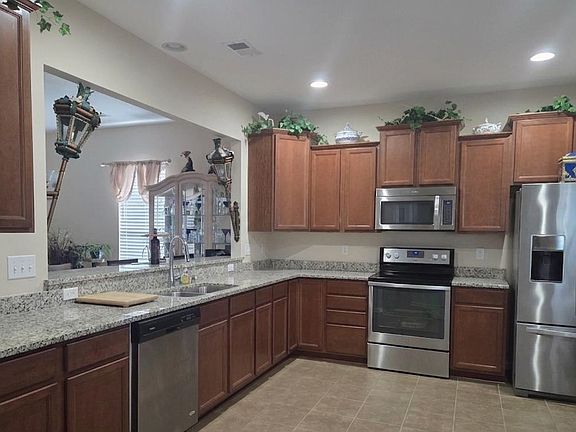 3rd image of 82 Cypress Creek Dr.