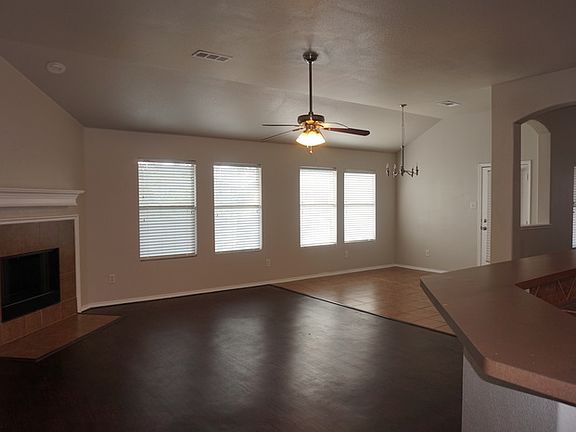 5th image of 12108 Worthwood St