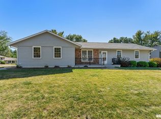 1415 W 59th St, Davenport, IA 52806