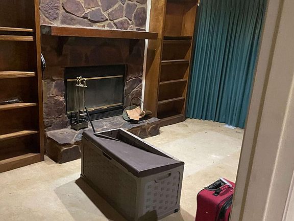 4th image of 4129 Roman Dr
