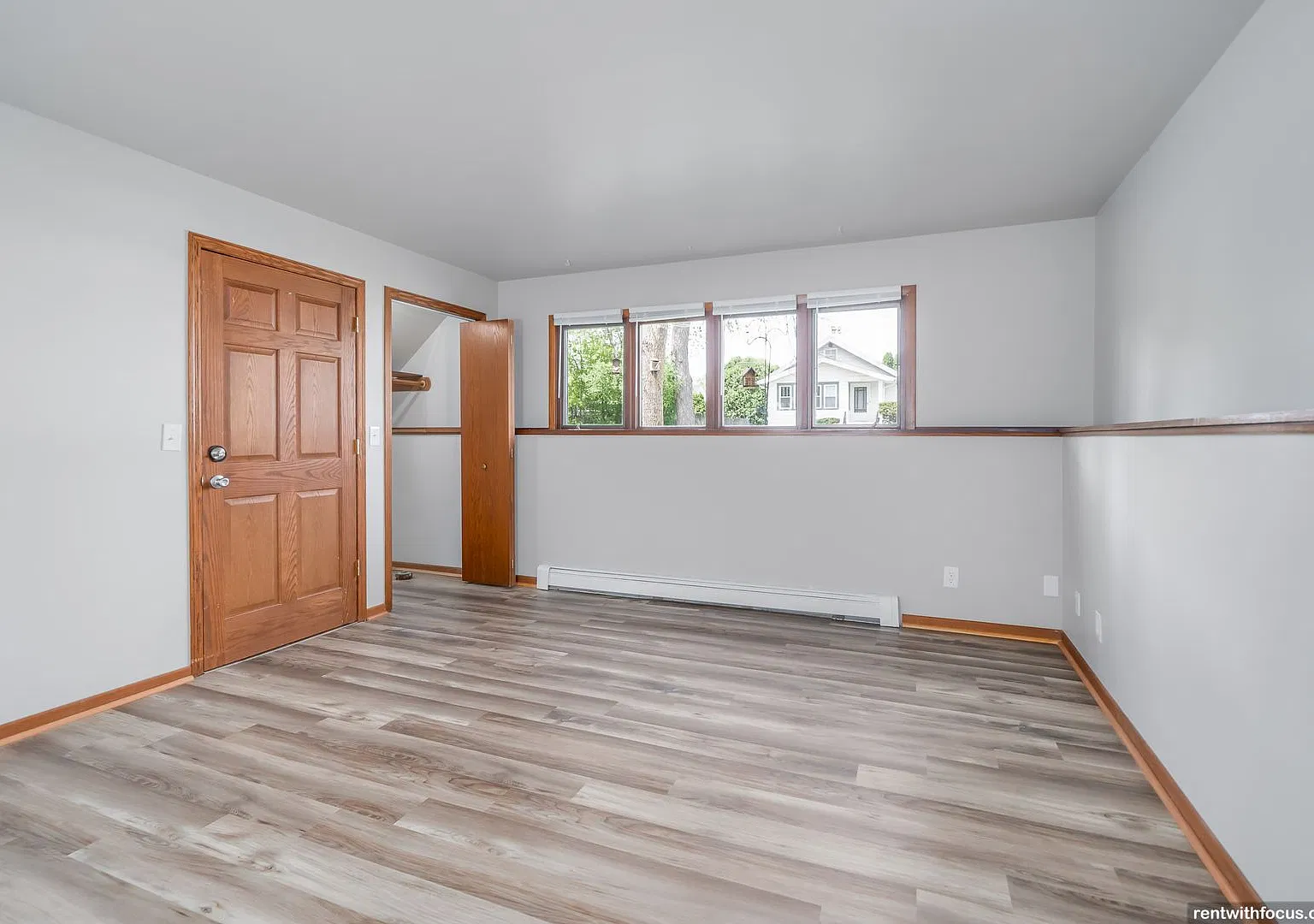 1214 Mount Vernon Street — Photo 3