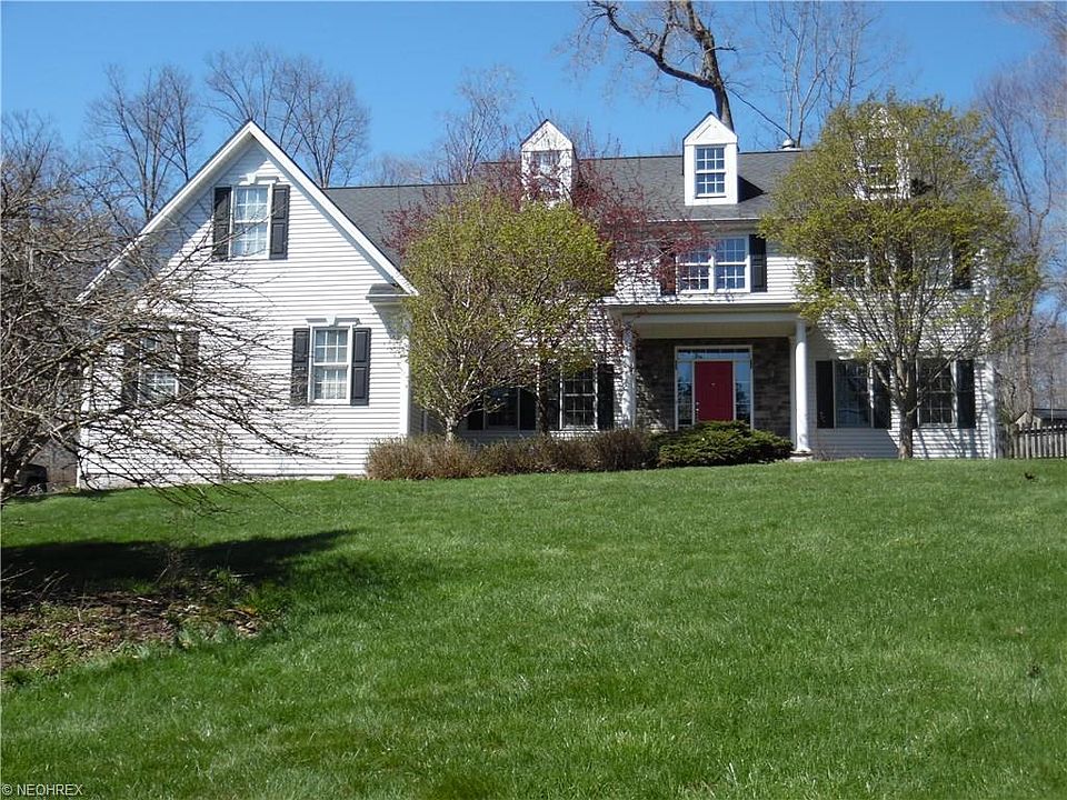 1st image of 17541 Lakesedge Trl