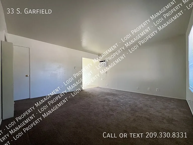 33 S Garfield St — Photo 2