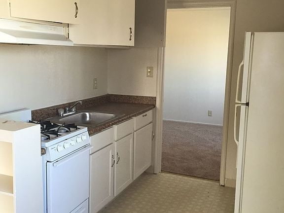 3rd image of 2488 Market Ave APT 6