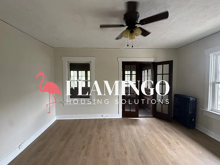303 Lexington Ave — Photo 15