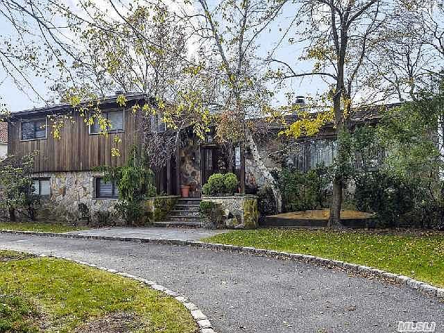 1st image of 976 Wateredge Place