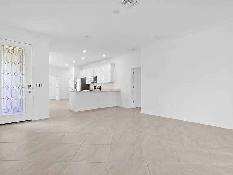 4288 Lemongrass Dr — Photo 4
