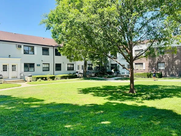 137-29 68th Dr #A, Flushing, NY 11367