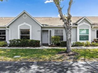10808 King George Ln, Naples, FL 34109