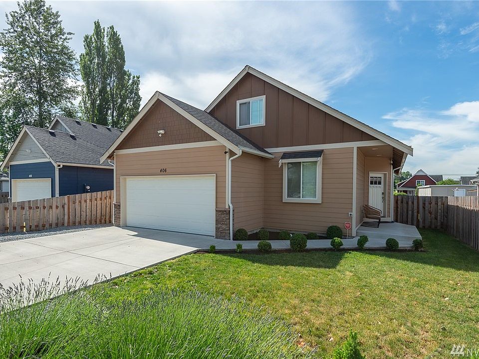 1st image of 406 1st Ave N