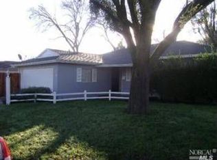 521 W D St N, Dixon, CA 95620