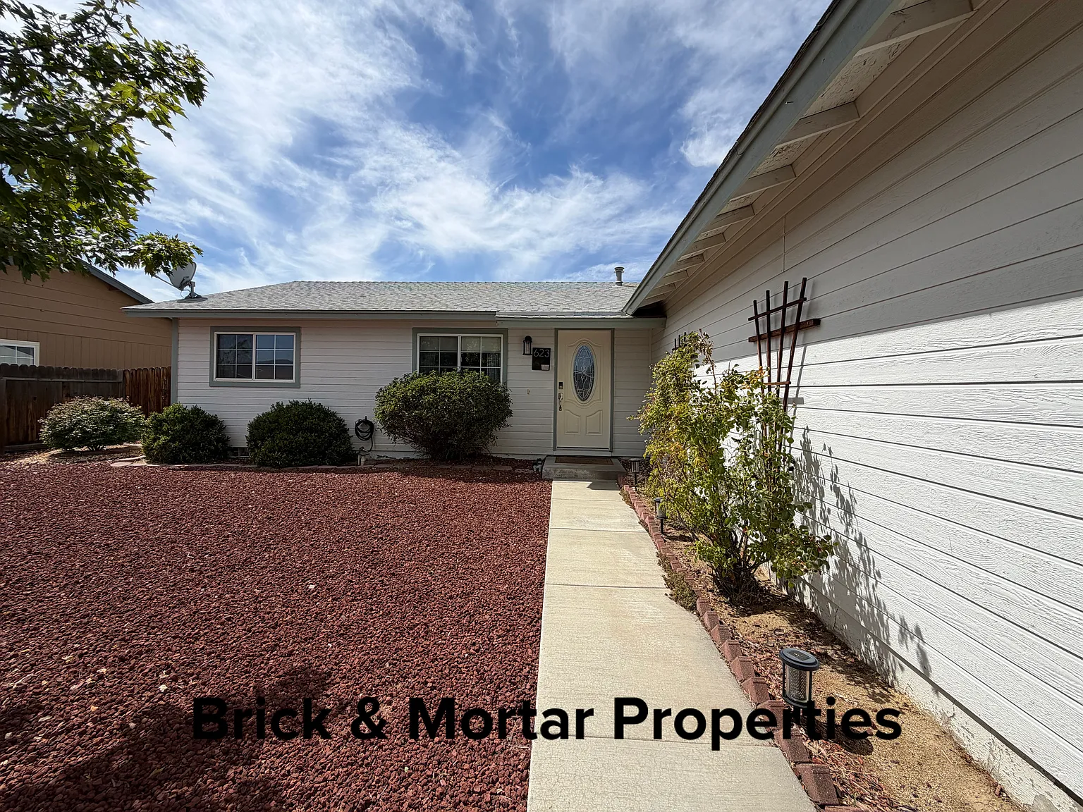3 bed, 1344 sqft, $2,425 — Photo 2