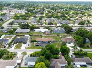 1930 48th St SW, Naples, FL 34116