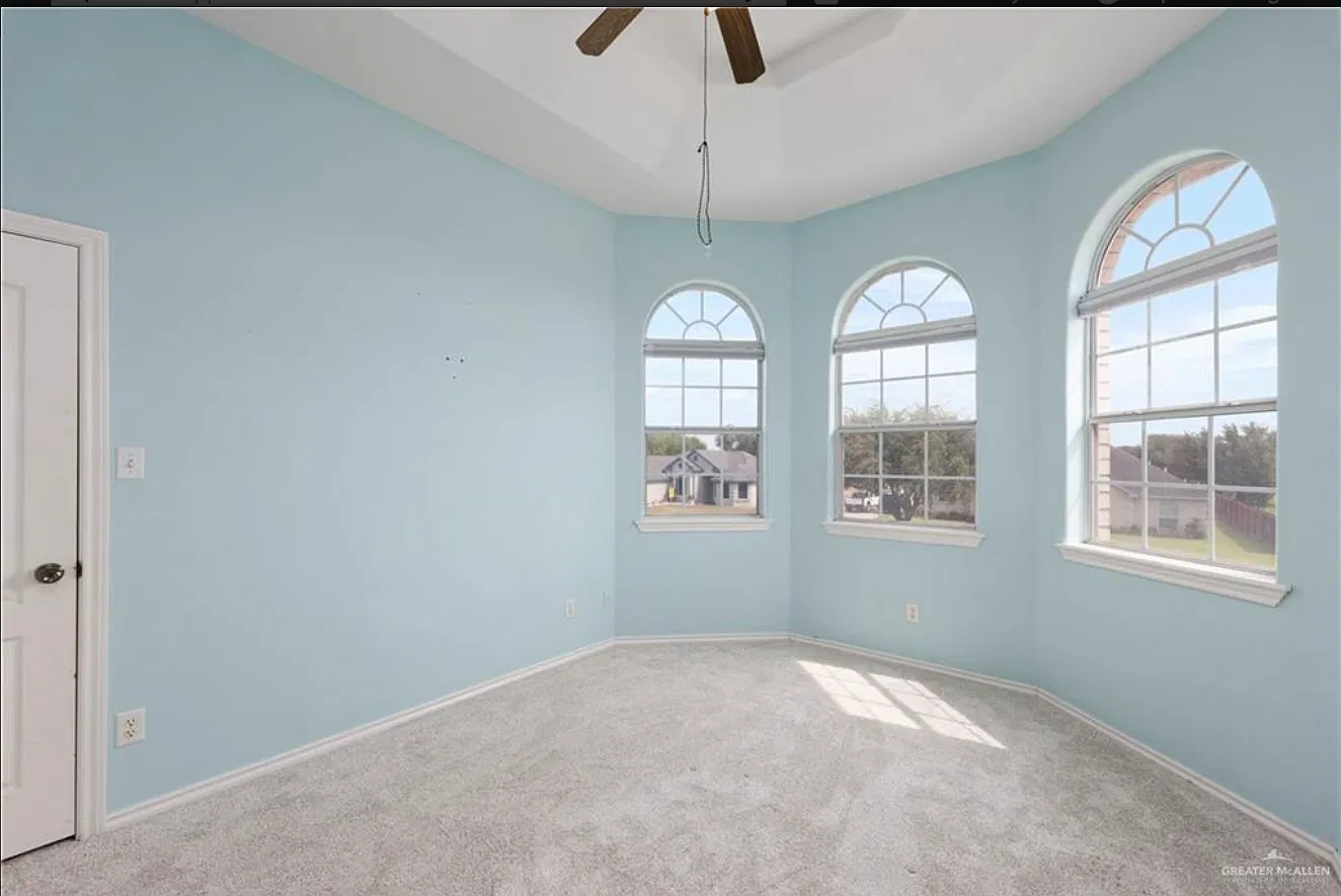 5 bed, 3147 sqft, $3,200 — Photo 3