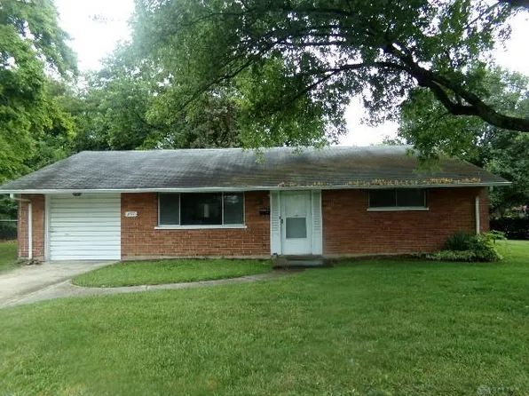 3777 Keswick Ln, Dayton, OH 45439