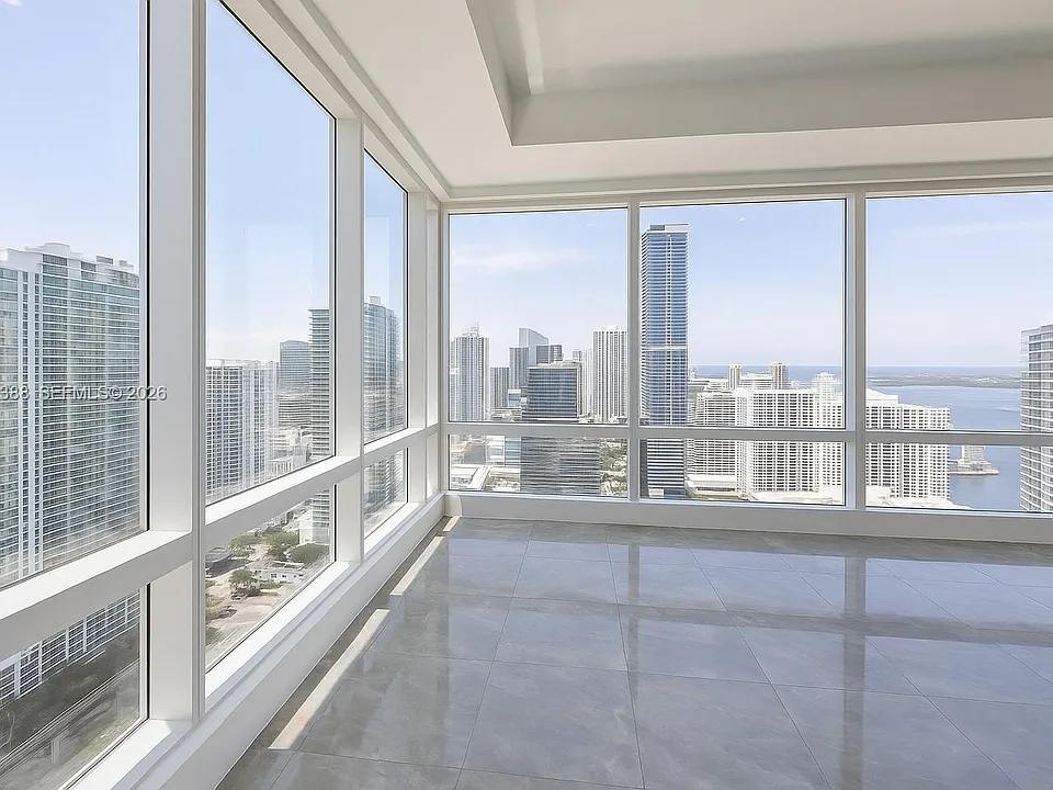 1425 Brickell Ave #45C