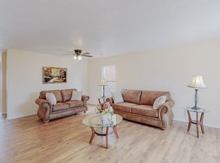 5724 Sandoval Dr NE, Rio Rancho, NM 87144