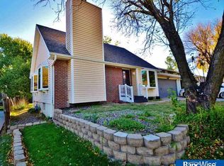 5608 Stonecliffe Ct, Lincoln, NE 68516