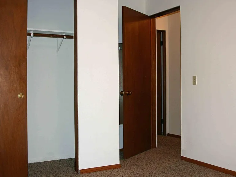 612 N 4th St #1 — Photo 9