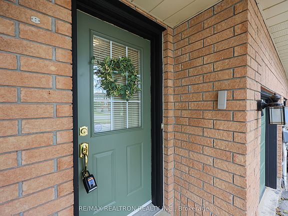 5th image of 282 Ferndale Dr S