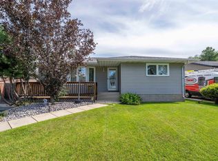 5507 51st St, Leduc, AB T9E5N5